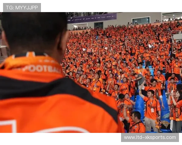 云南玉昆边路速度优势明显，每次带球都极具威胁